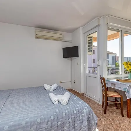 Studio Sanja With Balcony *