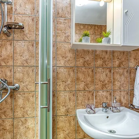 Studio Sanja With Balcony Apartment *