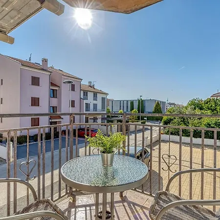 Apartment Studio Sanja With Balcony *